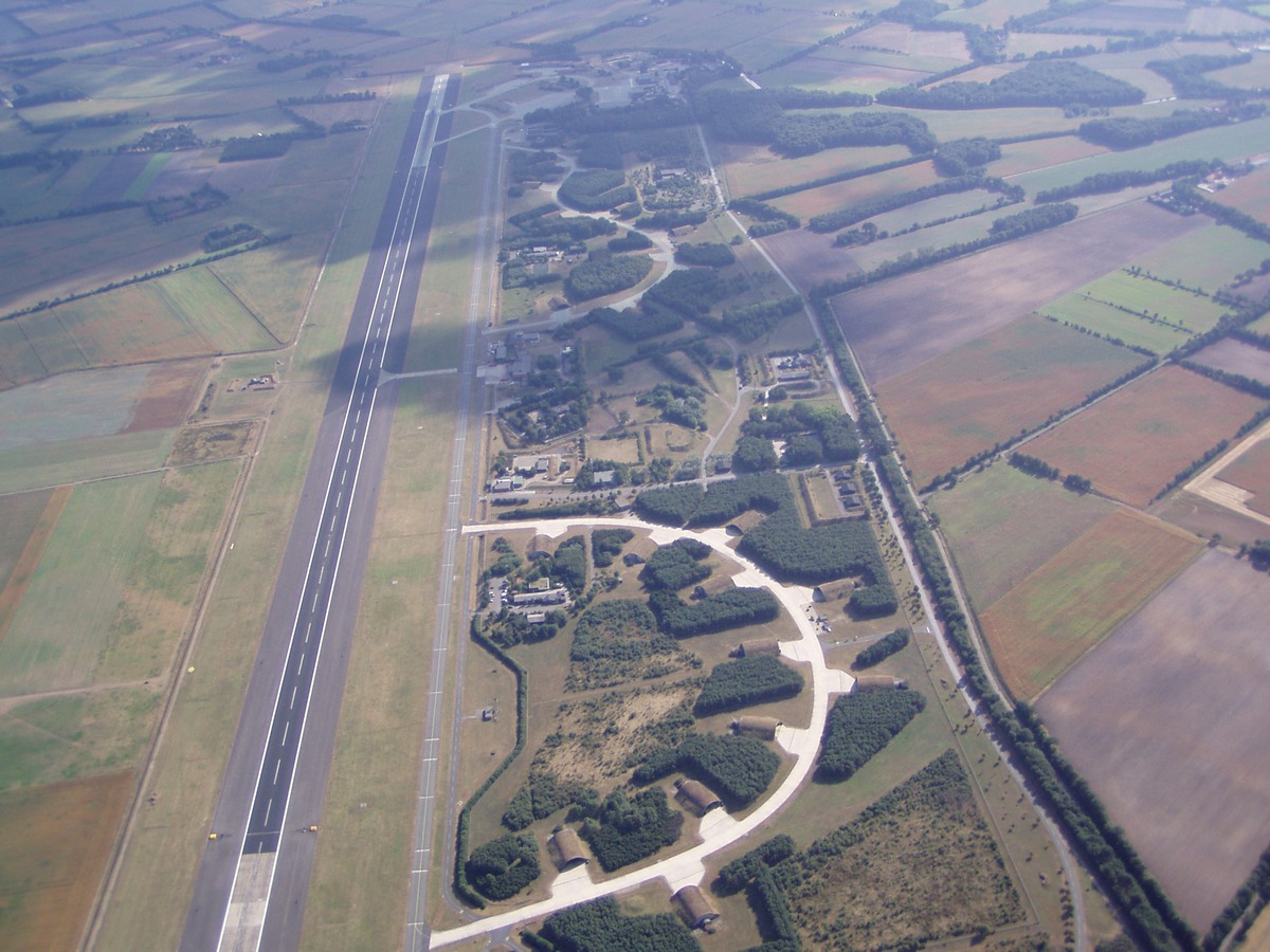 flugplatz_hopsten_august_2003_luftbild_08.jpg